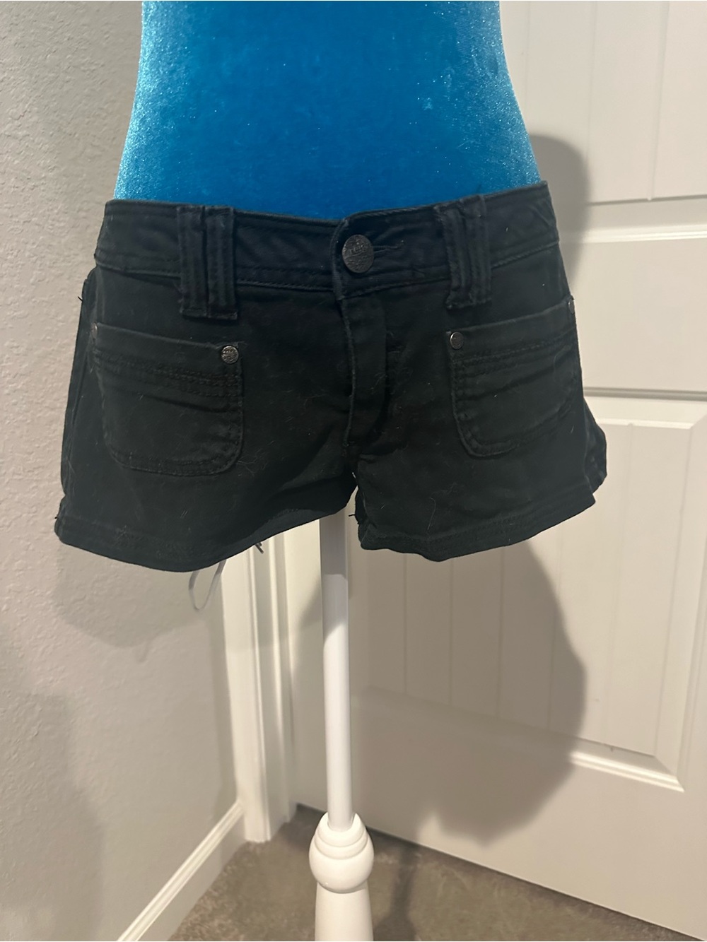 Reign Black Stretch Mini Shorts Size 9